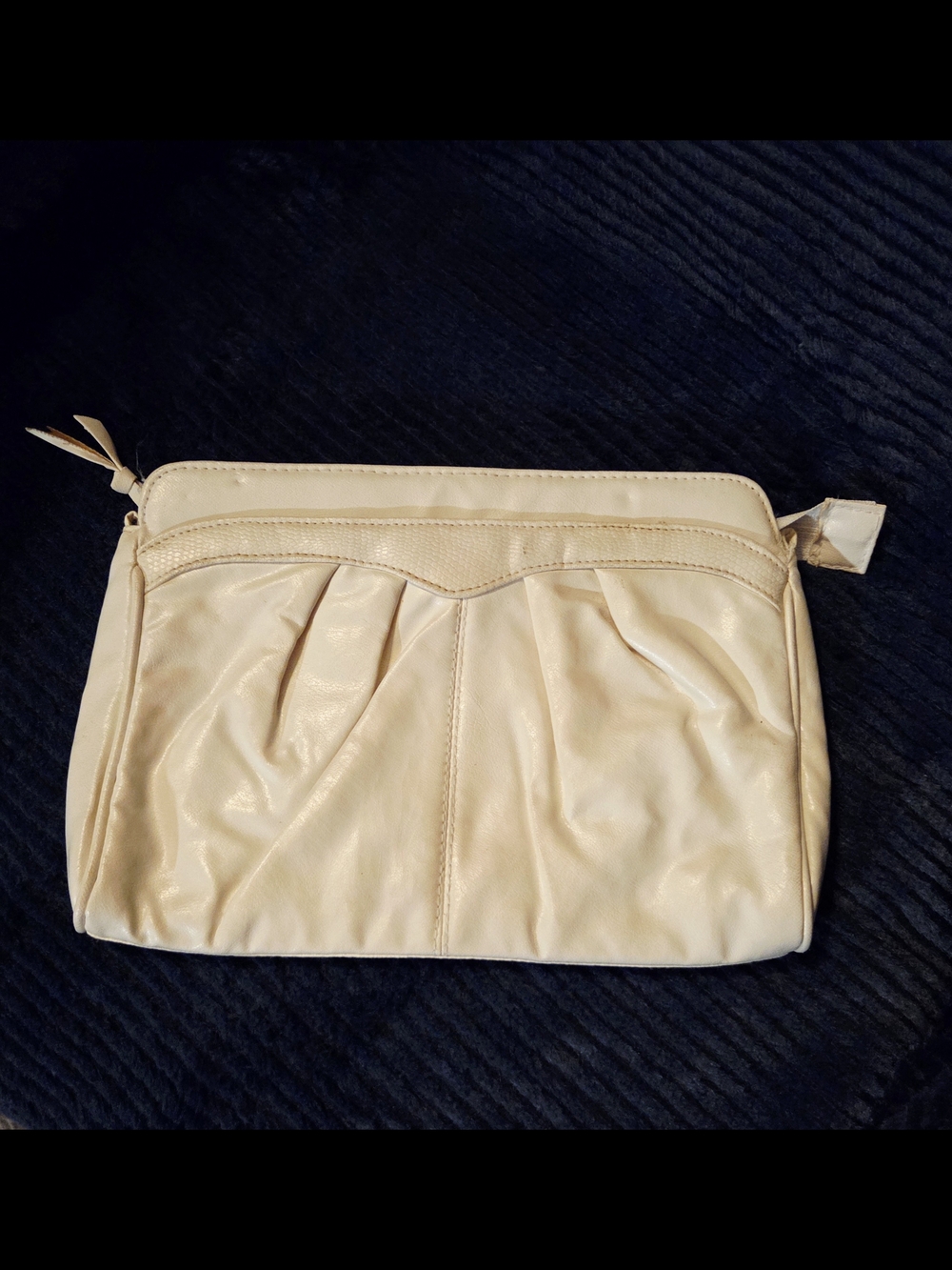 80s Vintage Cream Pleated Clutch
